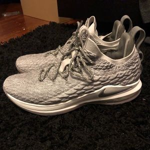 Lebron 15 Low